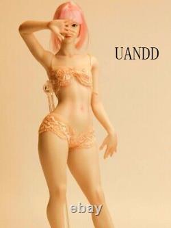 1/6 UD Small Bust Finger Bone TBL Pale 12 Female Action Figure Body With Detail