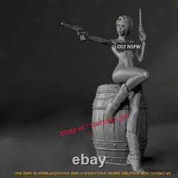 Female Soldier on Wooden Barrel 1/8 1/6 1/4 Unpainted Model Kit Unassembled 2Ver