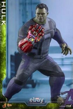 Hot Toys 1/6 MMS558 Avengers Endgame Hulk Bruce Banner & Nano Gauntlet Doll Toy