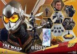 Hot Toys MMS498 16 The Wasp Ant-Man & the Wasp Female Collectible Action Figure