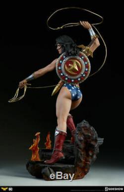 Sideshow 1/4 Wonder Woman Resin 300664 Female Figure Statue Collectible Presale