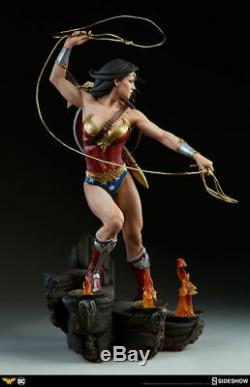 Sideshow 1/4 Wonder Woman Resin 300664 Female Figure Statue Collectible Presale