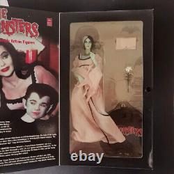 The Munsters Lily Collectible Figure 30cm Ltd Edition Majestic Studios